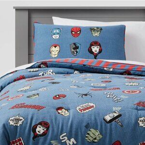 NWT Marvel x Pillowfort Glow-in-the-Dark Characters Quilt Set FULL/QUEEN